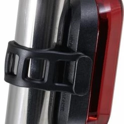 Sigma Sport AURA 30 Fietsverlichting Set - Led Koplamp 30 Lux - CURVE Achterlicht - Inclusief Batterijen 21 Sigma Sport AURA 30 Fietsverlichting Set - Led Koplamp 30 Lux - CURVE Achterlicht - Inclusief Batterijen -Windgoo Shop 506x840 4