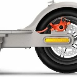 Xiaomi Mi Electric Scooter 3 - Zwart -Windgoo Shop 550x277 3