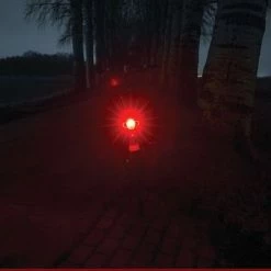 AXA - Spark Battery - Fiets Achterlicht - LED Fietsverlichting Op Batterij - 50-80 Mm - Rood