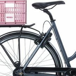 Basil Fietskrat S - Small - 17.5 Liter - Roze -Windgoo Shop 550x352 3