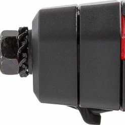 AXA - Juno Battery - Fiets Achterlicht - LED Fietsverlichting Op Batterij - Auto Off Systeem - 80 Mm - Rood 18 AXA - Juno Battery - Fiets Achterlicht - LED Fietsverlichting Op Batterij - Auto Off Systeem - 80 Mm - Rood -Windgoo Shop 550x357 2