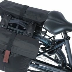 Basil City Dubbele Fietstas MIK - 28-32 Liter- Zwart -Windgoo Shop 550x360 4