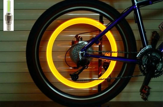 Crazy Lights Spaakverlichting - LED Spaaklicht - Kleurrijke Spaaklampen - Fietslamp - Wielverlichting - 2 Stuks- Kinderfiets 6 Crazy Lights Spaakverlichting - LED Spaaklicht - Kleurrijke Spaaklampen - Fietslamp - Wielverlichting - 2 Stuks- Kinderfiets - Afbeelding 6