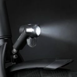 AXA Nox Sport 12 Lux - Fietslamp Voorlicht - LED Koplamp - Fietsverlichting Op Batterij - Zwart 16 AXA Nox Sport 12 Lux - Fietslamp Voorlicht - LED Koplamp - Fietsverlichting Op Batterij - Zwart -Windgoo Shop 550x366 94