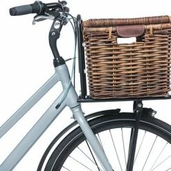 Basil Denton Fietsmand L - Voor - Rotan - Bruin - Large -Windgoo Shop 550x386 3