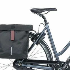 Basil City Dubbele Fietstas - Zwart - 32 Liter 22 Basil City Dubbele Fietstas - Zwart - 32 Liter -Windgoo Shop 550x395