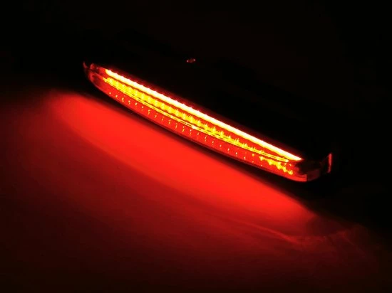 Merkloos LED Fiets Achterlicht USB Oplaadbare - Marktleider 110 Lumen Helderheid - IP65 Waterbestendig - Supersnel Installatie - Horizontaal Of Verticaal - Voor Zadel, Zadelpen Of Helm 3 Merkloos LED Fiets Achterlicht USB Oplaadbare - Marktleider 110 Lumen Helderheid - IP65 Waterbestendig - Supersnel Installatie - Horizontaal Of Verticaal - Voor Zadel, Zadelpen Of Helm - Afbeelding 3