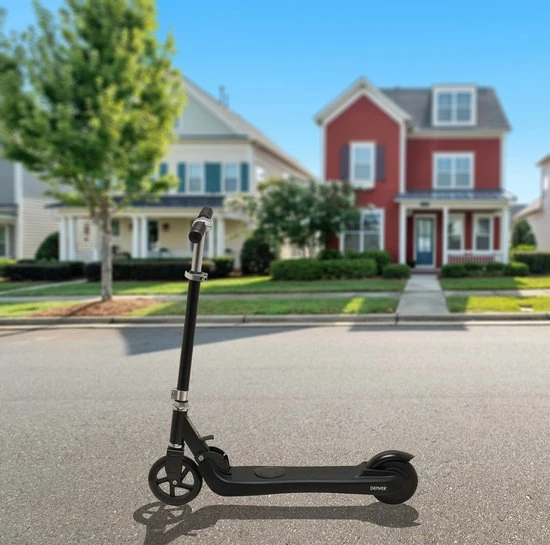 Denver Elektrische Step Kinderen 12km/u - 6km Bereik - Kinderstep Inklapbaar - 5" Wielen - SCK5310 - Zwart 4 Denver Elektrische Step Kinderen 12km/u - 6km Bereik - Kinderstep Inklapbaar - 5" Wielen - SCK5310 - Zwart - Afbeelding 4