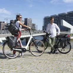 Dutch Mountains Enkele Fietstas | Rugzak | 100% Waterdicht | Fietstas, Schoudertas En Rugtas In 1 | 28 Liter | Carbon / Zwart -Windgoo Shop 550x550 51