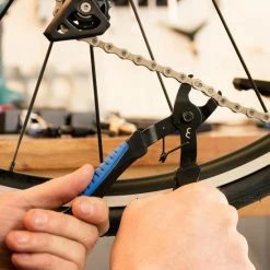 BBB Cycling LinkFix Kettinglink Opener - Fietsgereedsschap - Dubbele Functie - Kettingtang - Zwart - BTL-77 7 BBB Cycling LinkFix Kettinglink Opener - Fietsgereedsschap - Dubbele Functie - Kettingtang - Zwart - BTL-77 -Windgoo Shop 550x550 801