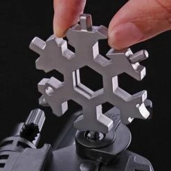 Merkloos 18-in-1 Multi Tool | Kleurrijk | Sneeuwvlok Sleutelhanger| Moersleutel | Draagbare Universele Tool |Schroevendraaier | Cadeau Tip | Cadeau | Vaderdag Cadeau | Cadeau Voor Hem -Windgoo Shop 550x550 993