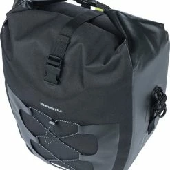 Basil Navigator Enkele Fietstas - L - 25-31 Liter - Waterdicht - Zwart -Windgoo Shop 550x641 2