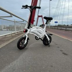 Wind-goo Windgoo - B3 Elektrische Long-Range E-Bike Met Trappers - E-bike - 25Km / H - Wit 14 Wind-goo Windgoo - B3 Elektrische Long-Range E-Bike Met Trappers - E-bike - 25Km / H - Wit -Windgoo Shop 550x733 44