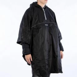 Ralka Poncho - Zwart - Volwassenen 18 Ralka Poncho - Zwart - Volwassenen -Windgoo Shop 550x784 3